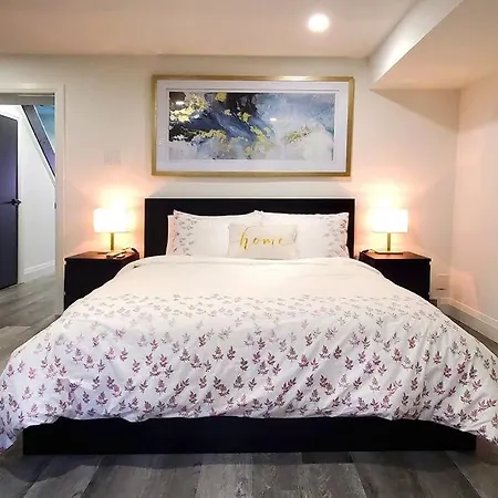 Renovated Guest Suite Near The Lake & High Park In Toronto! Extérieur photo
