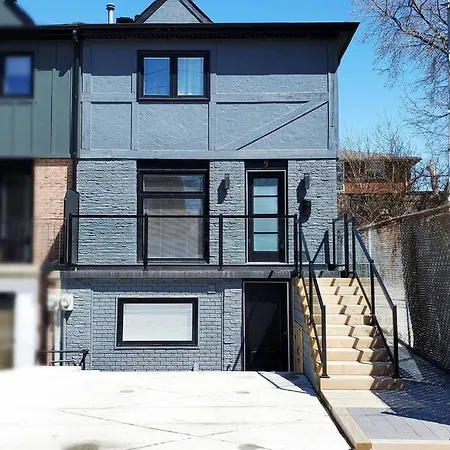 Renovated Guest Suite Near The Lake & High Park In Toronto! Extérieur photo