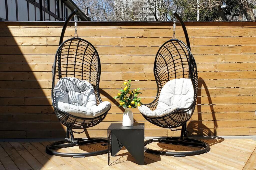 Renovated Guest Near The & High Park In Toronto! Appartement Toronto