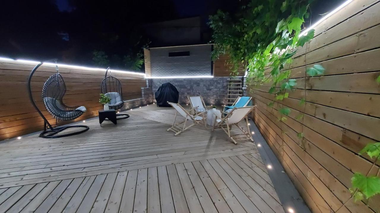 Appartement Renovated Guest Near The & High Park In Toronto! *